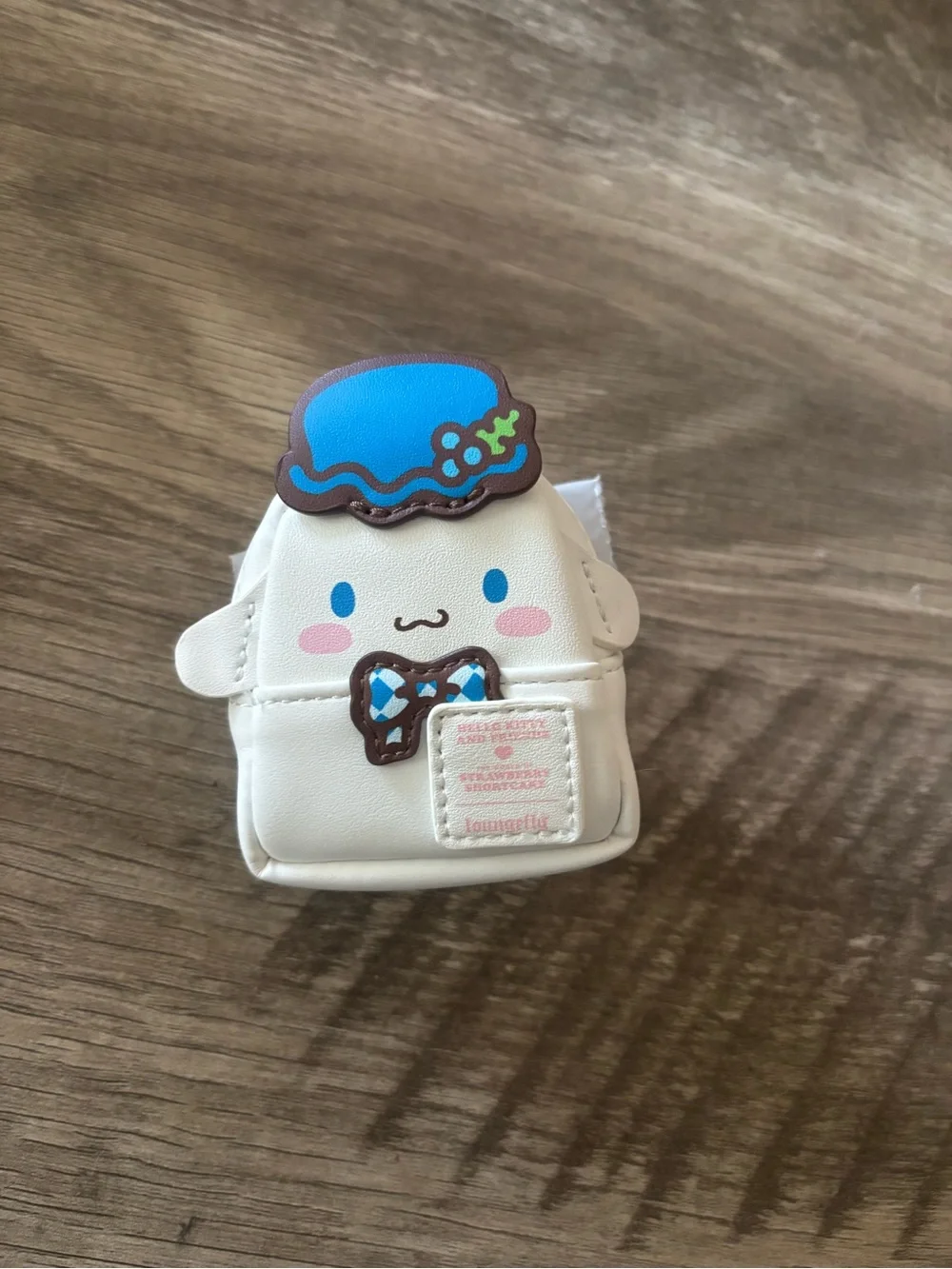 Sanrio Cinnamoroll-Blueberry Muffin White Coin Purse/keychain